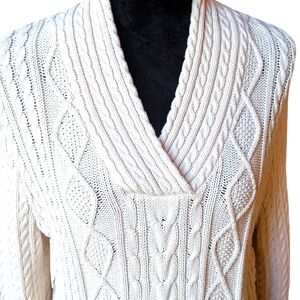 JEANNE PIERRE Cream V-Neck Sweater with Cable Knit Design